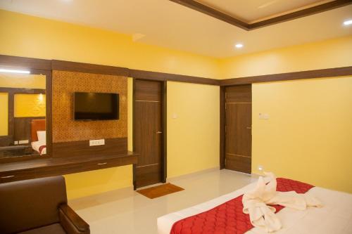 sri balaji grand hotel - Cholapuram