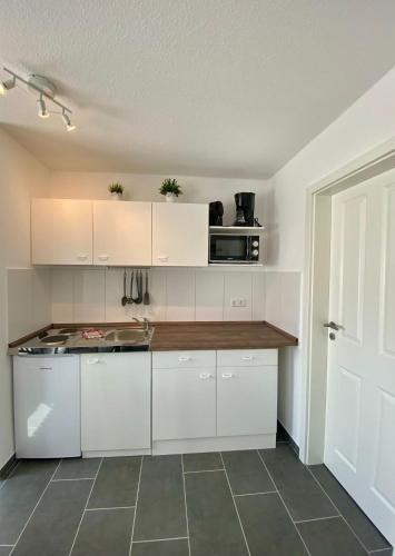 2 bedrooms, 2 beds