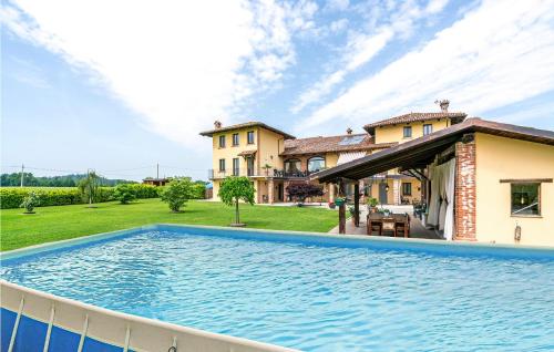 Amazing home in LEQUIO TANARO with Outdoor swimming pool, WiFi and 4 Bedrooms - Lequio Tanaro