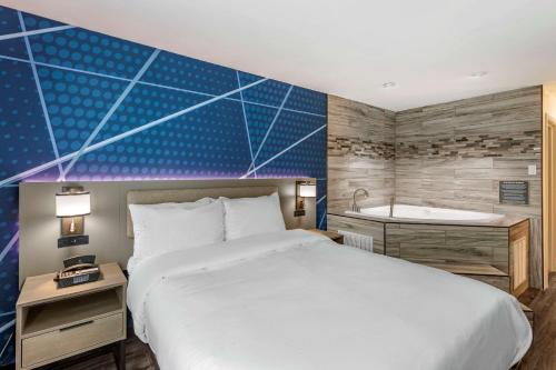 Super 8 by Wyndham Racine - main image