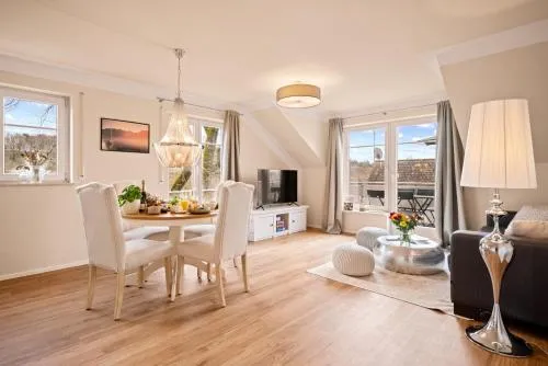 Ferien-Apartment Irisblüte - mit priv Strandzugang in Friedrichshafen, Deutschland