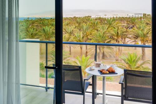 陽台/露台, Cabogata Beach Hotel in 雷塔馬爾