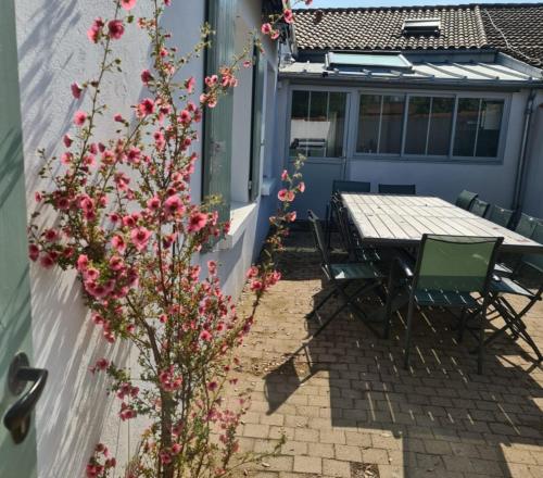 B&B La Rochelle - Nuits au port-quartier port de plaisance, Villa B - Bed and Breakfast La Rochelle