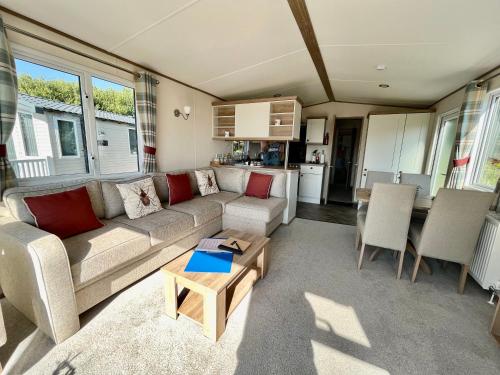 Forget Me Not Caravan - Littlesea Haven Holiday Park, Weymouth 5