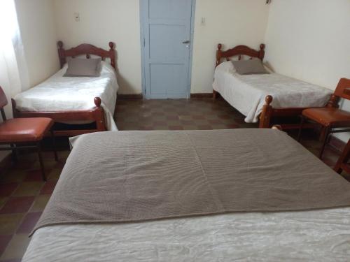 1 double bed, 3 twin beds
