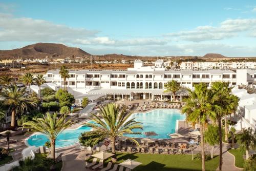 Swimming pool, Playa Park Zensation in Fuerteventura