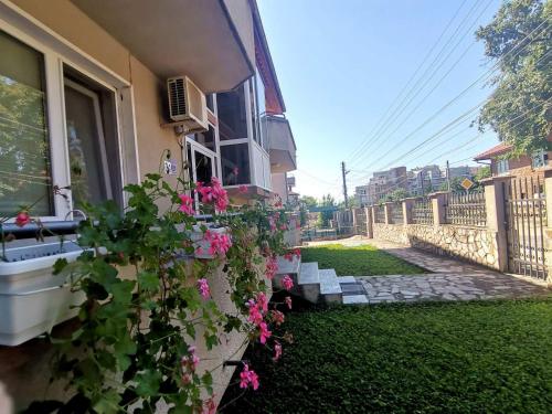 Panayotovi Guest House in Byala