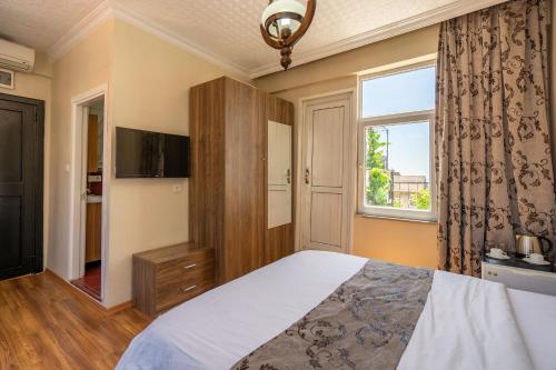 Deluxe Double Room image 1