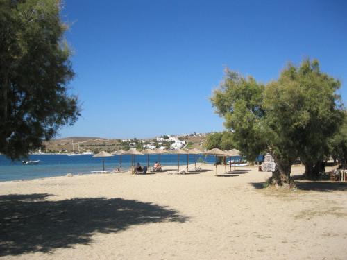 playa, Meletis Studios in Paros Island