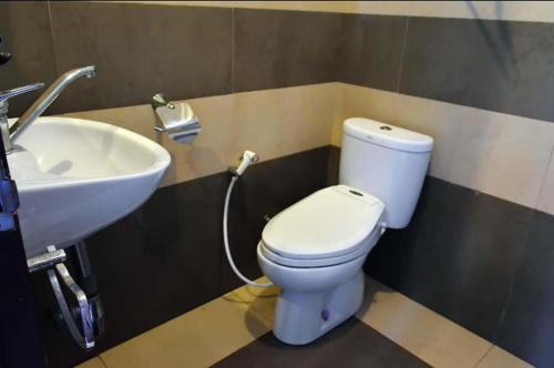 The Kulawi Villa & Resort – Puncak, PA
