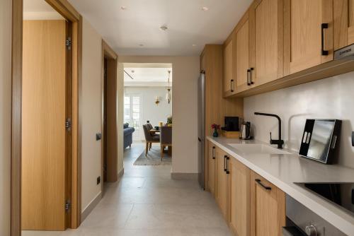 주방, New York Luxury Suites in 코르푸 섬