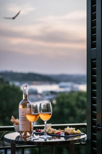 식음료(F&B), New York Luxury Suites in 코르푸 섬