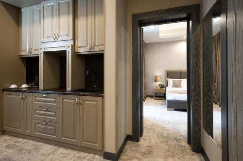 cuisine, Sphera by Stellar Hotels in Erévan