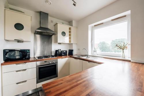 Lloyd St Apartment, Manchester (photo 11)