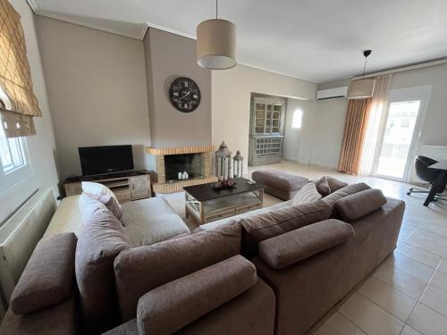 ILION Air Host - near Athens International Airport - Apartment - Markopoulo