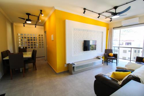 Fb HOME Guaruja- Apartamento proximo as praias da Enseada e Pitangueiras - WI FI