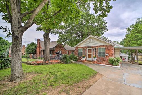 Welcoming Tulsa Home about 1 Mi to Expo Center! in Tulsa, USA