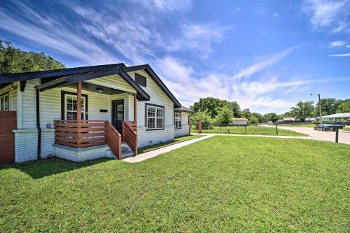 Airy Central Getaway with Porch and Private Yard! in Tulsa, USA