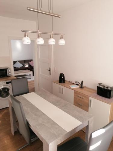 廚房, Ferienwohnung Haus Merle in 邁因哈爾德