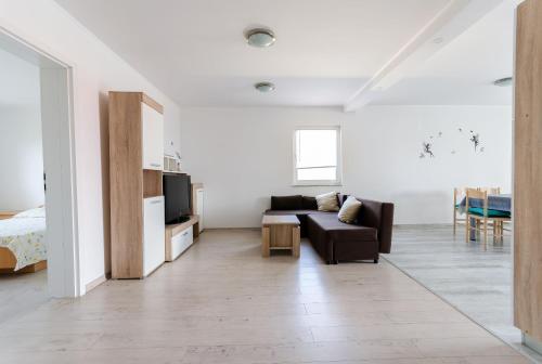 Two-Bedroom Apartment - First Floor image 10