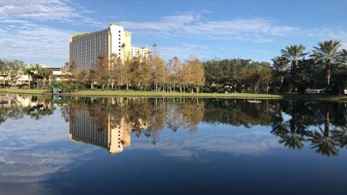 369973327 Rosen Plaza Hotel Orlando Convention Center