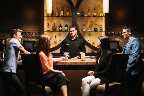 369973367 Rosen Plaza Hotel Orlando Convention Center