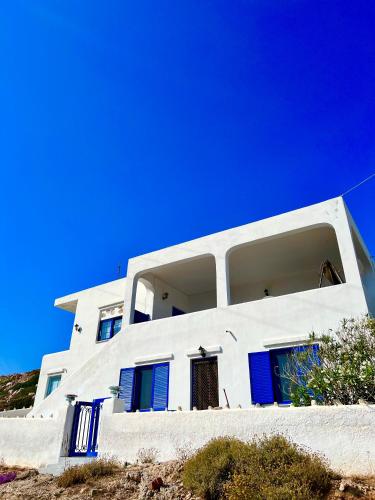 Comfortable house with seaview in Donousa