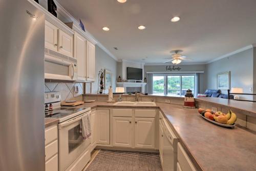 Condo on Lake of the Ozarks with Boat Slip and Pool! - image 8