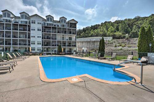 Lakefront Ozark Condo with Balcony and Seasonal Pool!