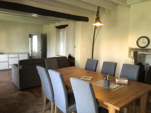 Gîte Neuvy, 2 pièces, 3 personnes - FR-1-489-373