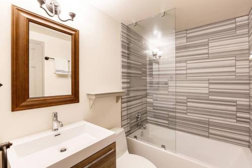 Convenience and Style, Two Q Beds in Vail, USA