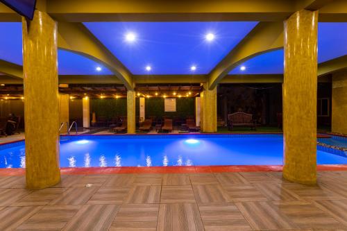 منظر, Airport View Hotel in رومان ريدج