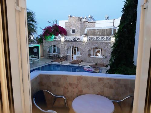 Atalos Suites - image 10