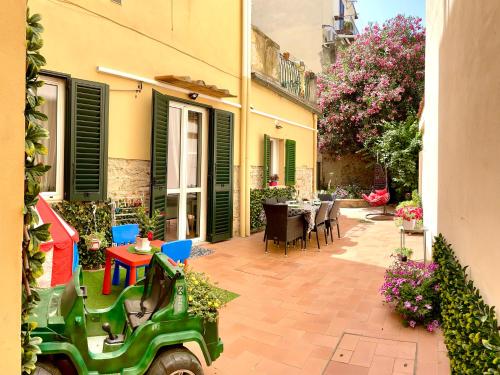 Santa Croce Garden Apartment