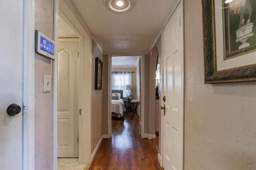 The Old Downtown Historic Grand Prairie House home - image 7