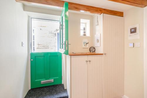 Brincliffe Cottage - image 4