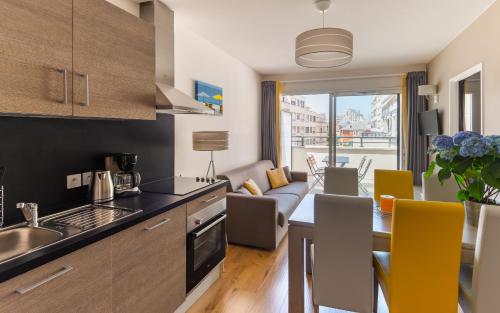 2 bedrooms, 4 beds