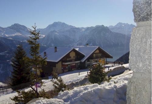 Ferienwohnungen Zurschmitten Riederalp