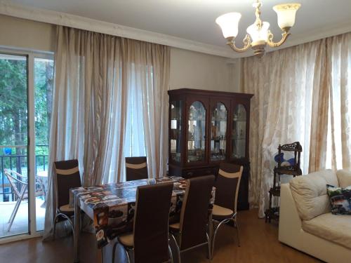 3 bedroom apartment in Ureki