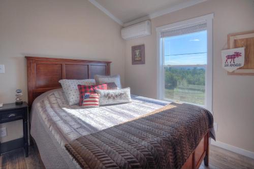Pine River Model Cabin 1 BR Bayfield in Bayfield, USA
