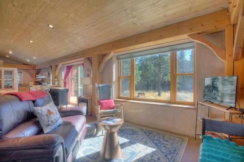 Pine Meadow Cabin 160 Sierra Circle in Vallecito, USA
