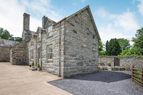 Waedog Bach - image 8