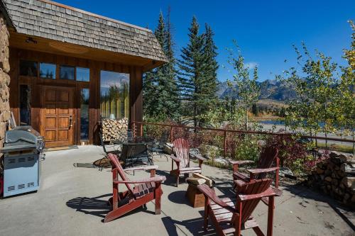 49617 HWY 550 Inn Full Listing in Durango Mountain Resort, USA