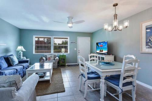 Sanibel Arms D6 - image 6