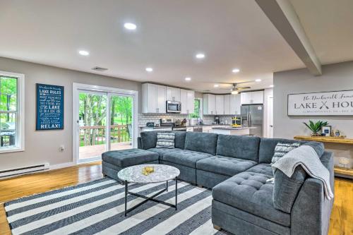 Family-Friendly Home with Hot Tub and EV Charger!
