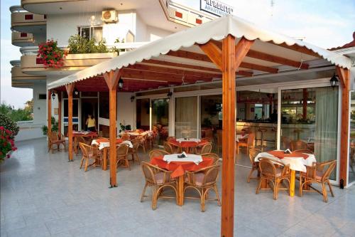 Aphrodite Apartments - image 5
