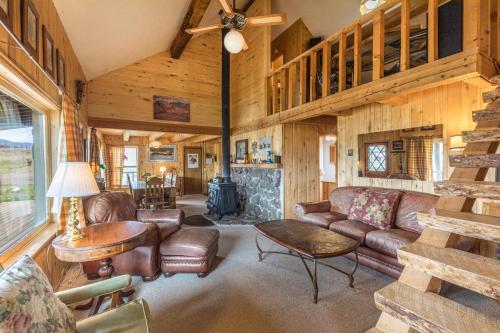 Charming Starlight Cabin in Creede, USA