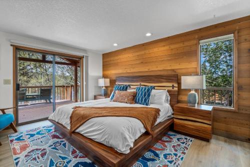 Otter River Lodge in Tumalo