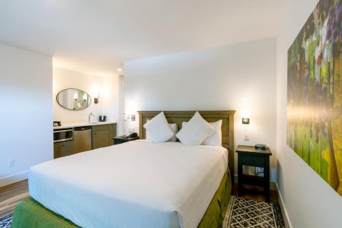 The Inn on Pine - image 7