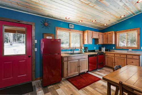 62 Columbine Road in Durango, USA